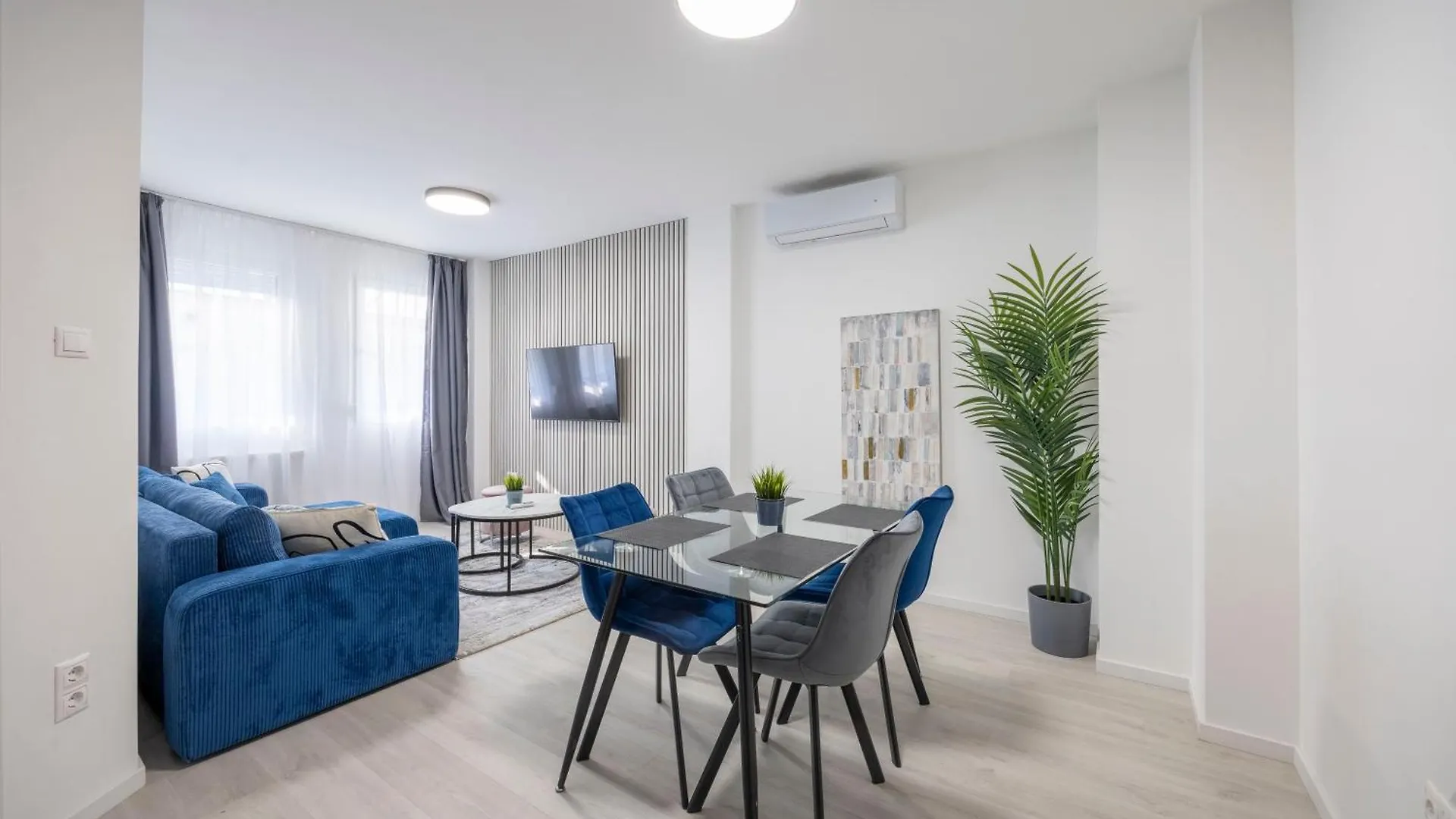 Deluxe & Minimalistic Central Residence In The Heart Of Budapest
