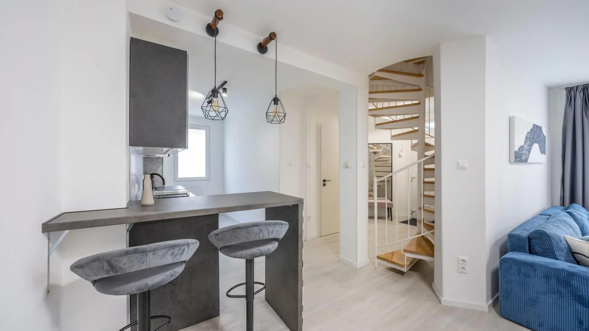 Deluxe & Minimalistic Central Residence In The Heart Of Budapest