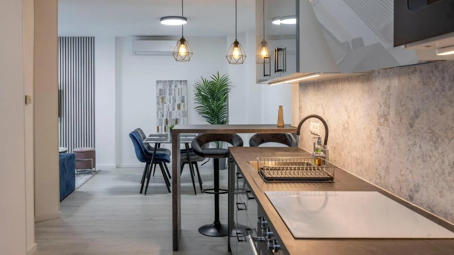 Apartment Deluxe & Minimalistic Central Residence In The Heart Of Budapest